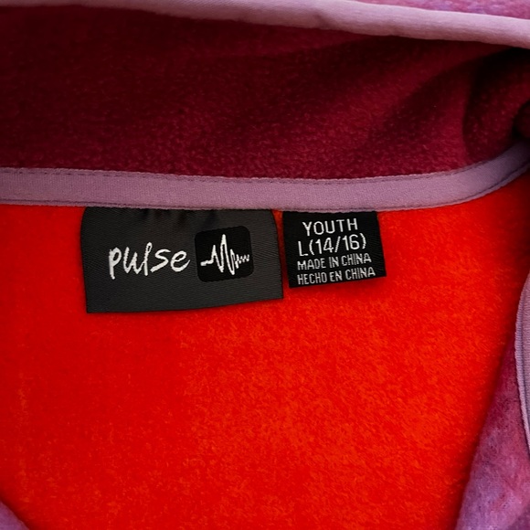 NWT Rainbow Fleece Girls Pullover - Picture 6 of 9